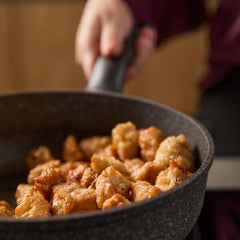 SARTÉN RECTO TAPA DE VIDRIO - LÍNEA GUSTO - 28 CM